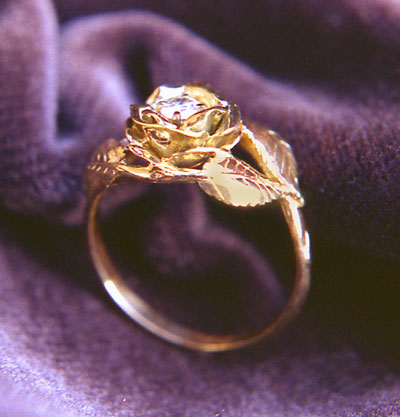 Rose Ring with Diamond